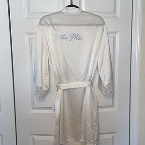 The Mrs. robe  